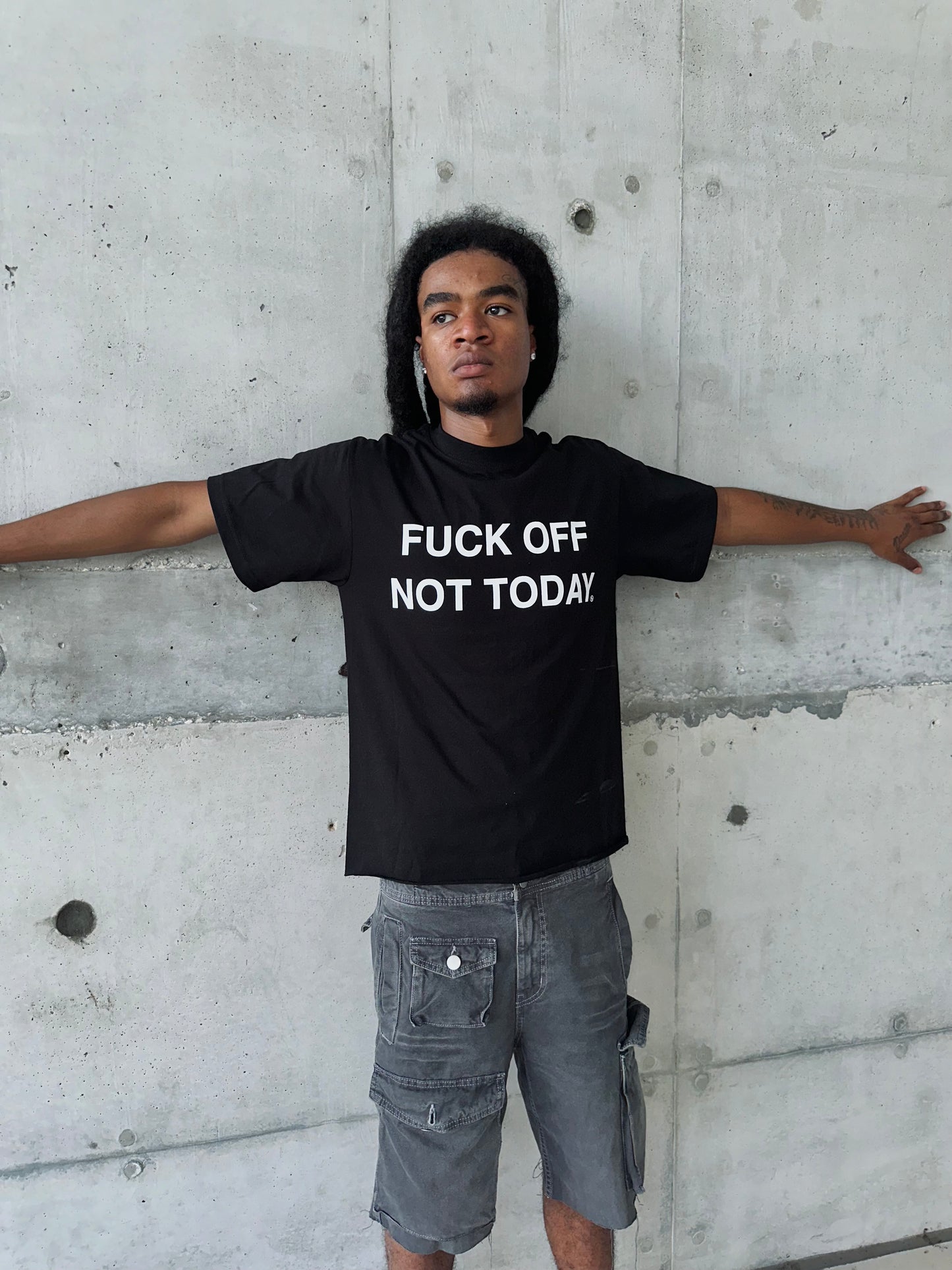 FUCK OFF TEE [BLACK]